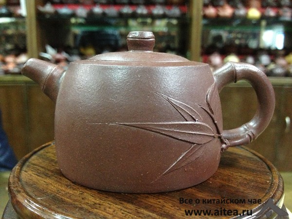 Чайник из исинской глины.
