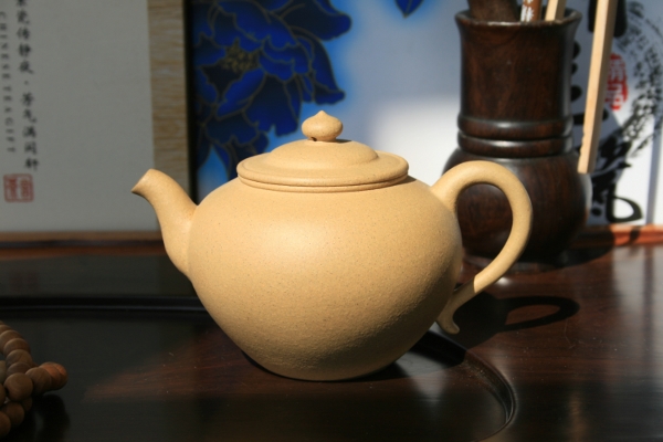 Исинский чайник из Дуан Ни
