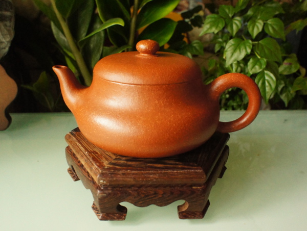 Исинский чайник из Джу Ни